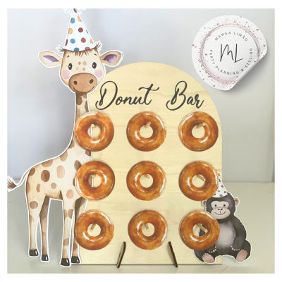 Suporte para Donuts Tema Animais da Selva – Placa de Madeira com 9 Ganchos