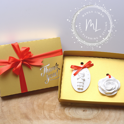 Caixa Oferta Medalha e flor em gesso perfumado