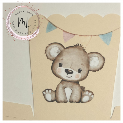 Caixa de papelão com desenho de urso e selo MANGA LIMÃO