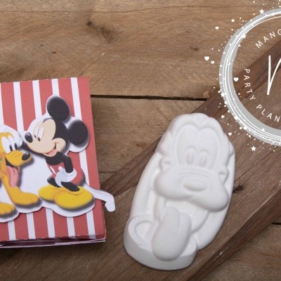 Mickey e Pluto em gesso perfumado