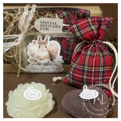 Pack de 2 Velas Aromáticas Artesanais – Flor Branca e Coração Terra