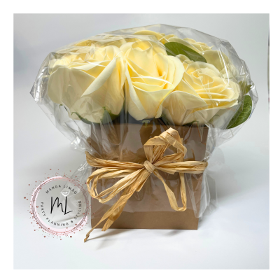 🌹 Cubo de Rosas de Sabonete com Eucalipto – 9x9x9cm