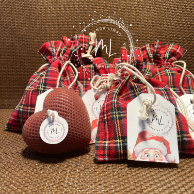 Saco de Algodão com Padrão Xadrez e Vela em Forma de Coração - Aroma a Canela