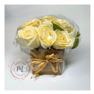 🌹 Cubo de Rosas de Sabonete com Eucalipto – 9x9x9cm