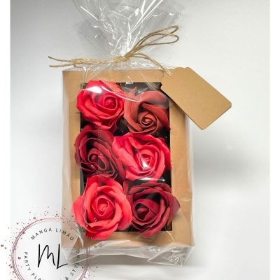 🌹 Embalagem com 6 Rosas de Sabão Vermelhas– Personalizável com Tag