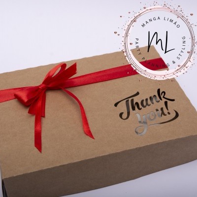 Caixa com peças em gesso perfumado