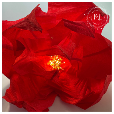 Flor de Natal / Poinsétia em Papel Gigante com Luz – 40cm