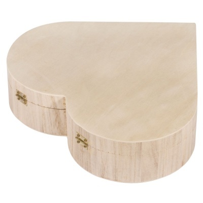 Caixa madeira em forma de coração