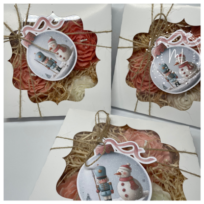 Caixa com 3 Velas Florais Rosa & Branco - Natal Fora do Comum