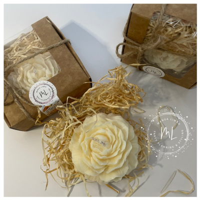 Vela Artesanal em Forma de Flor – Aroma a Rosmaninho