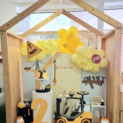 Decoraçao de Festa - Empilhadora de Obras