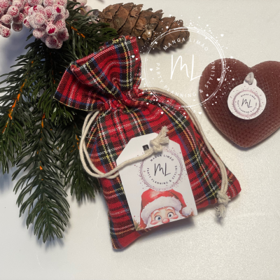 Saco de Algodão com Padrão Xadrez e Vela em Forma de Coração - Aroma a Canela