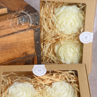 Vela Peônia Branca: Frescura de Limão em Cada Detalhe