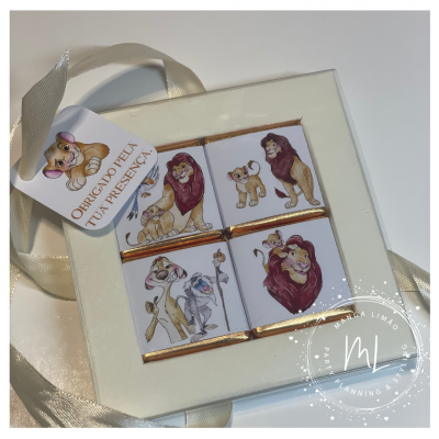 Caixa 4 Napolitanas de Chocolate de leite Rei Leão