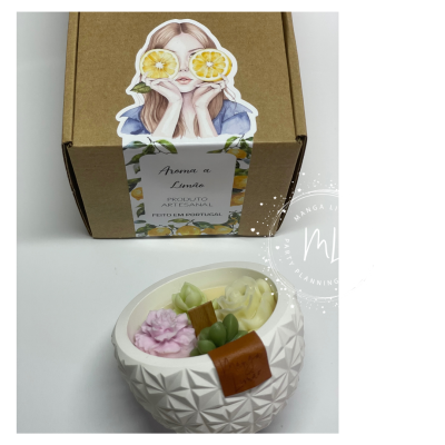 Vaso com Velas em Tons Pastel