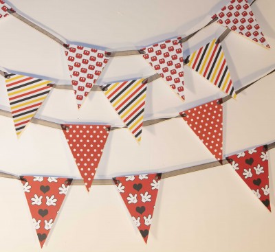 Grinalda de Bandeirolas Mickey e Minnie