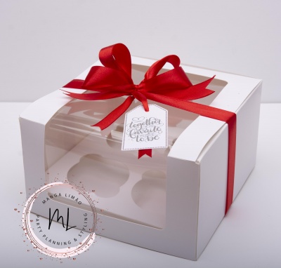 Caixa para 4 Cupcakes Caixa para 4 Cupcakes