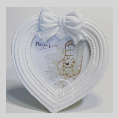 Moldura Coração com laço