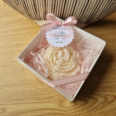 Caixa com vela flor perfumada