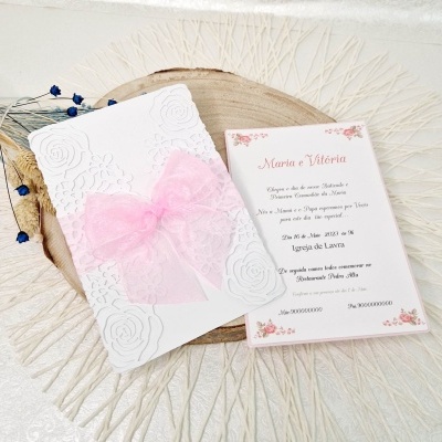 Convite renda floral menina