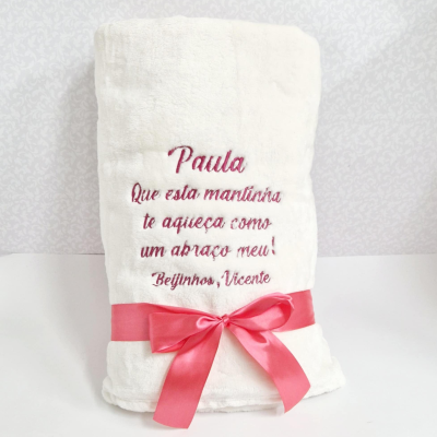 Manta bordada personalizada
