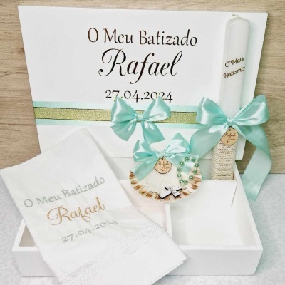Conjunto batismo verde água e dourado com rosário
