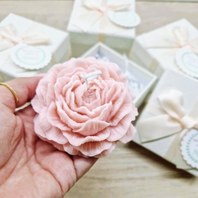 Vela peónia perfumada