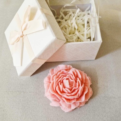 Vela peónia perfumada