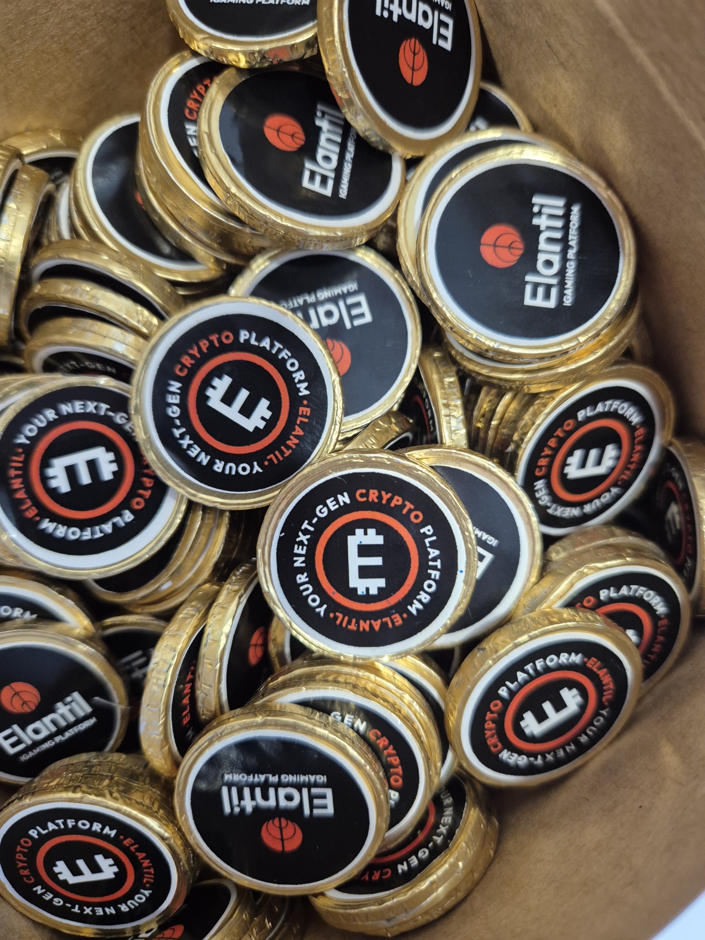 200 Moedas de Chocolate com Imagem Personalizada para Empresas ou Aniversários