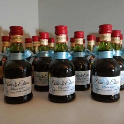 Miniaturas Licor Beirão Personalizadas | Lembranças para Celebrações ou Eventos