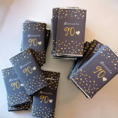 Mini&#x20;Chocolates&#x20;20gr&#x20;com&#x20;design&#x20;personalizado&#x20;com&#x20;o&#x20;tema&#x20;da&#x20;sua&#x20;festa&#x20;de&#x20;anivers&#x00E1;rio