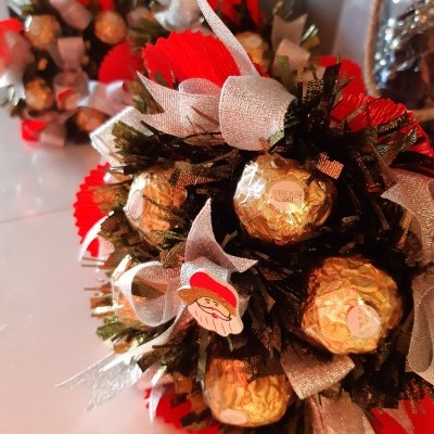 Mini&#x20;Bouquet&#x20;com&#x20;Bombons&#x20;de&#x20;Chocolate&#x20;e&#x20;Pralin&#x00E9;