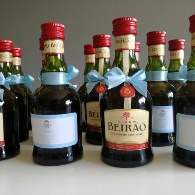 Miniaturas Licor Beirão Personalizadas | Lembranças para Celebrações ou Eventos
