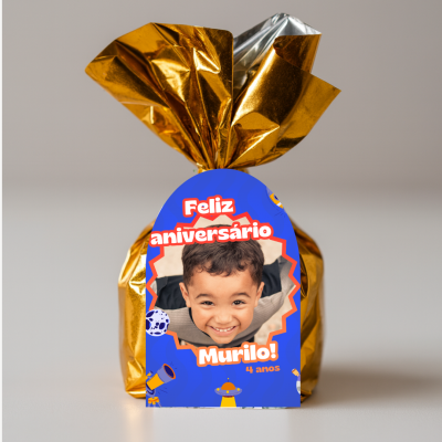 Bombons&#x20;de&#x20;Chocolate&#x20;com&#x20;r&#x00F3;tulo&#x20;personalizado&#x20;para&#x20;anivers&#x00E1;rio