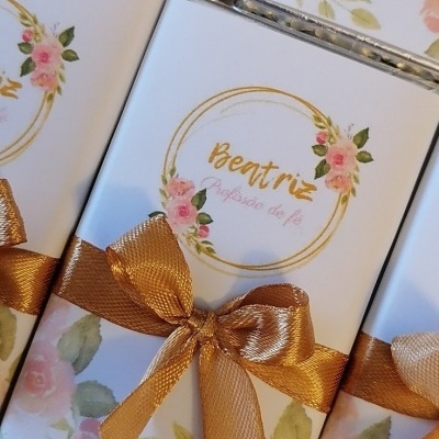 Lembran&#x00E7;as&#x20;para&#x20;Profiss&#x00E3;o&#x20;de&#x20;F&#x00E9;&#x20;&#x7C;&#x20;Mini&#x20;Chocolates&#x20;20gr&#x20;com&#x20;design&#x20;floral