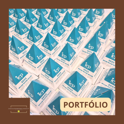 Calend&#x00E1;rio&#x20;Pir&#x00E2;mide&#x20;Personalizado&#x20;com&#x20;Chocolates&#x20;-&#x20;M&#x00ED;nimo&#x20;50&#x20;Unidades