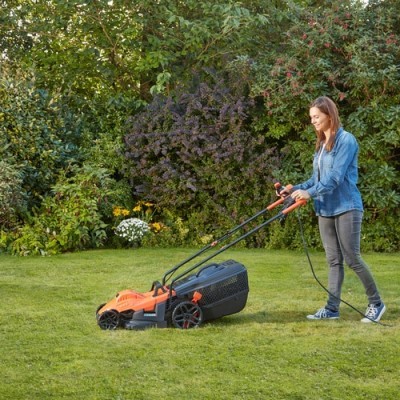 Corta-Relvas Black&Decker BEMW461BH