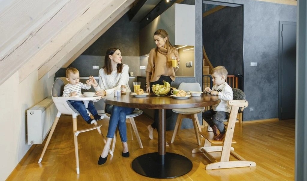 Cadeiras Altas de Refeição: Seguras, Evolutivas e Sustentáveis