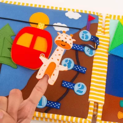 Viagem dos Animais – Livro Sensorial Educativo para Crianças