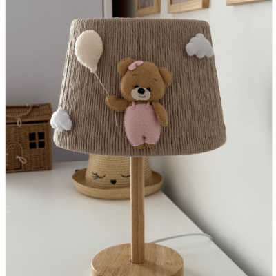 Candeeiro de Mesa Sra. URSINHA