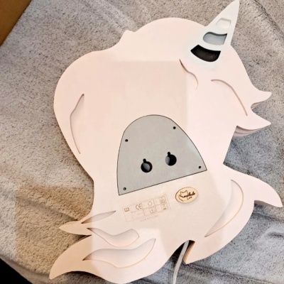 Candeeiro de Madeira Unicórnio Controlado por SMARTPHONE