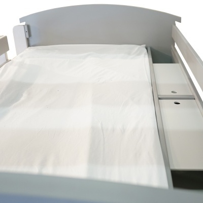 Beliche Infantil em Forma de Carruagem de Comboio com Gavetas e Secretária Beliche Infantil em Forma de Carruagem de Comboio com Gavetas e Secretária