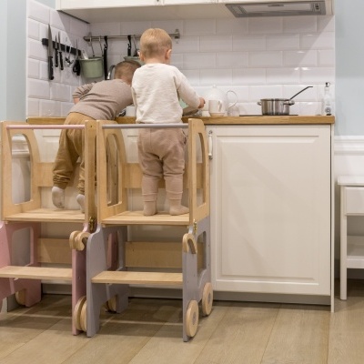 Mesa e Torre de Aprendizagem Automóvel