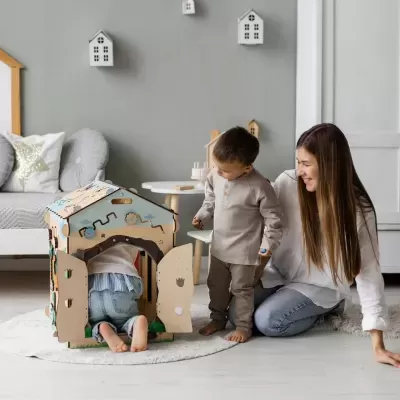 Casa de Madeira DINOSSAUROS Montessori com Iluminação