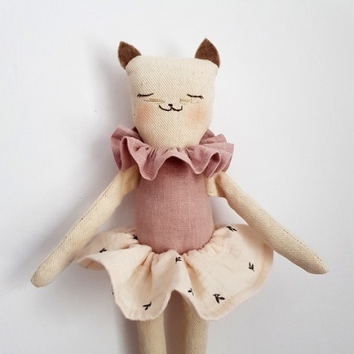 A Gata Eco-Friendly KARIN