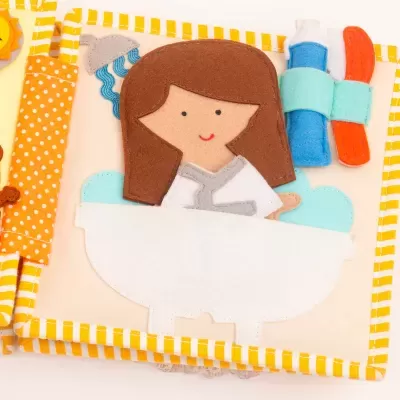 Lar Doce Lar - Mini Livro Sensorial de 6 Páginas