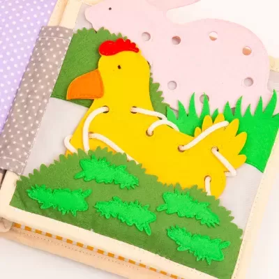 Coelhinho Engraçado - MINI Livro Sensorial de 6 Páginas