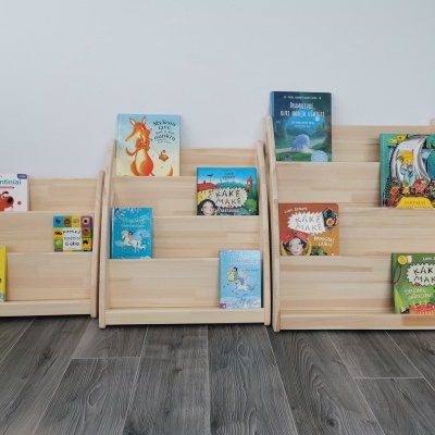 Estante de Livros Montessori MINI