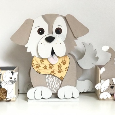 Candeeiro Cão de Madeira Controlado por SMARTPHONE