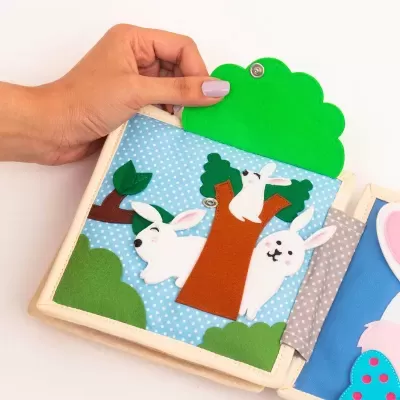 Coelhinho Engraçado - MINI Livro Sensorial de 6 Páginas